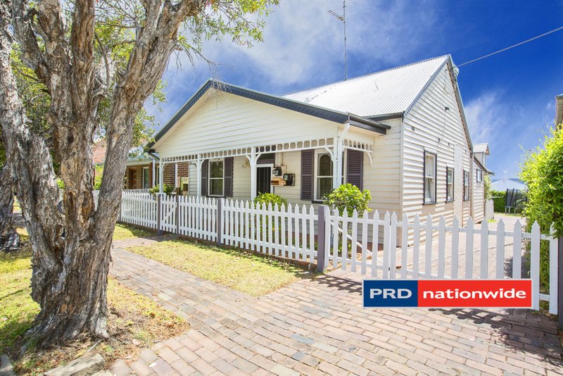 Photo - 35 Lemongrove Road, Penrith NSW 2750 - Image 1