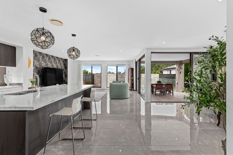 Photo - 35 Levy Circuit, Bridgeman Downs QLD 4035 - Image 5