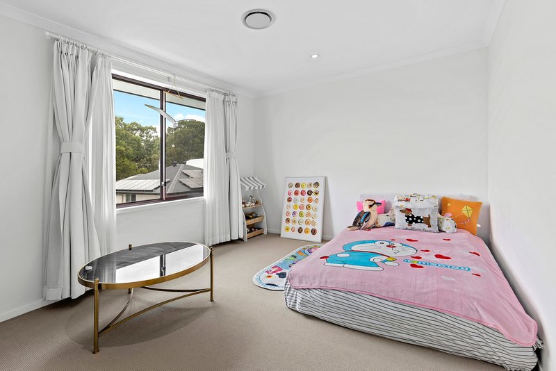 Photo - 35 Levy Circuit, Bridgeman Downs QLD 4035 - Image 14