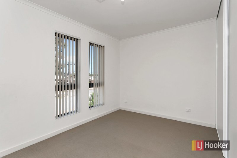 Photo - 35 Limbert Avenue, Seacombe Gardens SA 5047 - Image 9