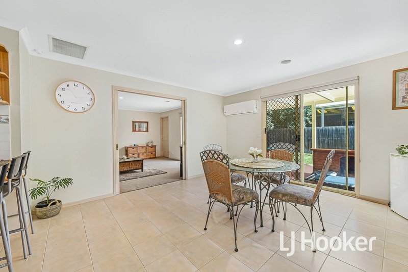 Photo - 35 Littlecroft Avenue, Narre Warren South VIC 3805 - Image 4