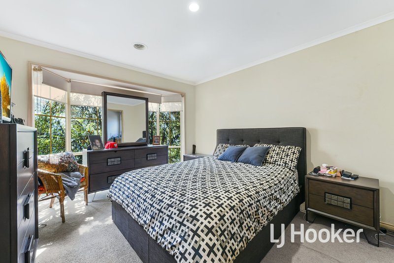 Photo - 35 Littlecroft Avenue, Narre Warren South VIC 3805 - Image 9