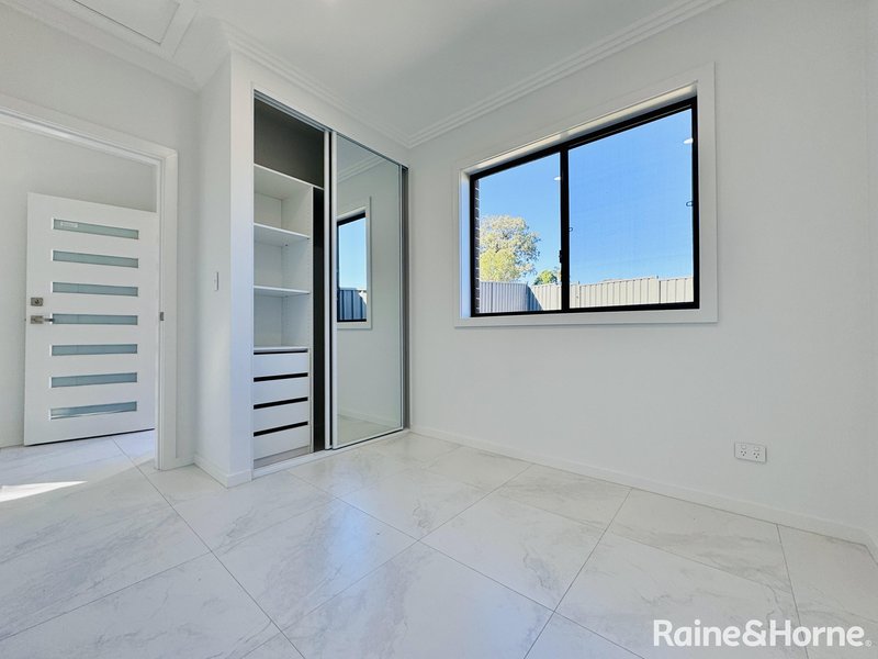 Photo - 35 Longhurst Road, Minto NSW 2566 - Image 4