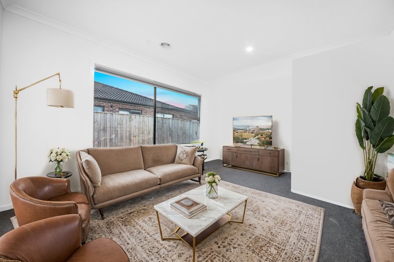 Photo - 35 Luppino Street, Donnybrook VIC 3064 - Image 15