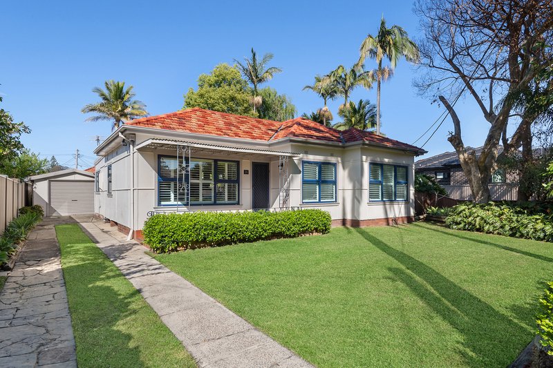 Photo - 35 Lynwen Crescent, Banksia NSW 2216 - Image