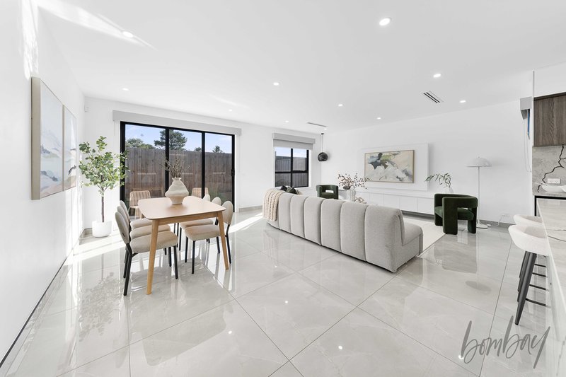 Photo - 35 Madura Promenade, Mickleham VIC 3064 - Image 6