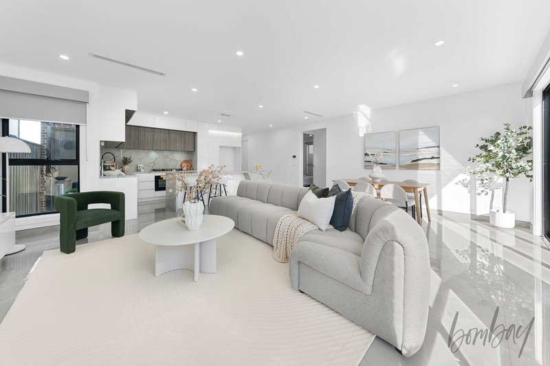 Photo - 35 Madura Promenade, Mickleham VIC 3064 - Image 8