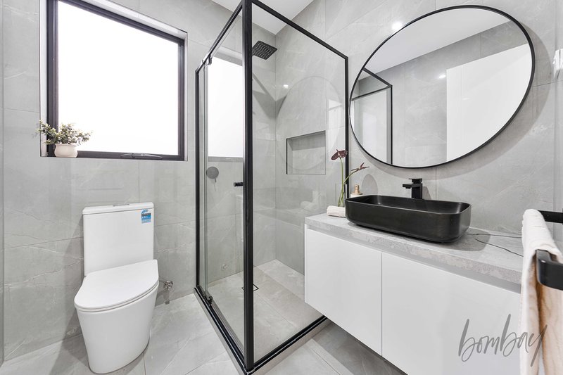 Photo - 35 Madura Promenade, Mickleham VIC 3064 - Image 10