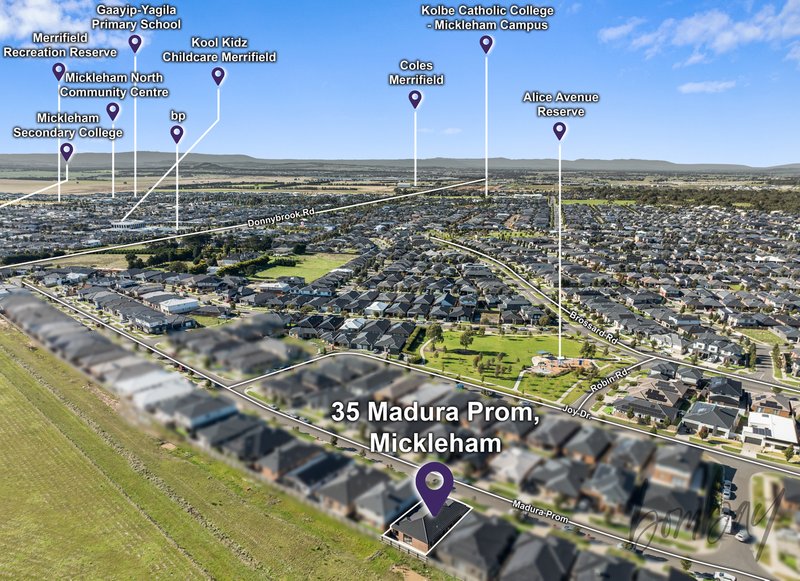 Photo - 35 Madura Promenade, Mickleham VIC 3064 - Image 21