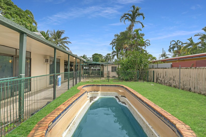 Photo - 35 Magnolia Street, Holloways Beach QLD 4878 - Image 16