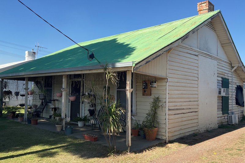 Photo - 35 Main Street, Cobram VIC 3644 - Image 2