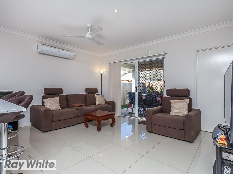 Photo - 35 Manhattan Crescent, North Lakes QLD 4509 - Image 4