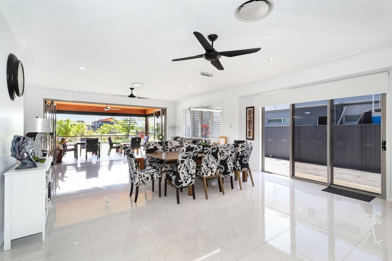 Photo - 35 Marina View Drive, Pelican Waters QLD 4551 - Image 9