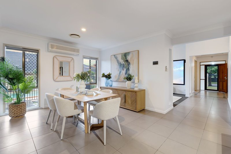 Photo - 35 May Street, Parkinson QLD 4115 - Image 9
