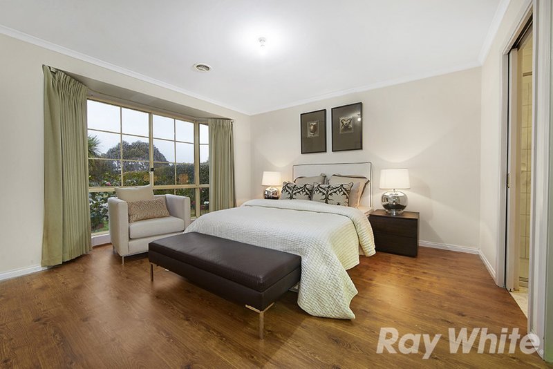 Photo - 35 Maygrove Way, Mulgrave VIC 3170 - Image 4