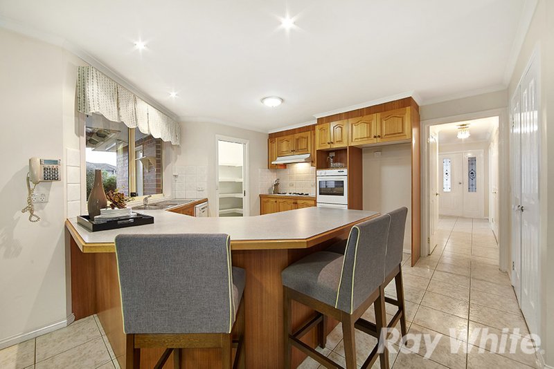 Photo - 35 Maygrove Way, Mulgrave VIC 3170 - Image 9