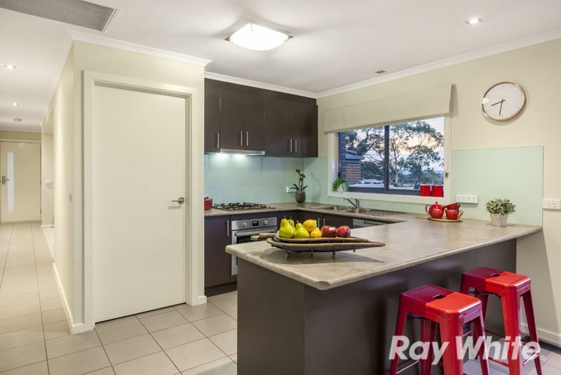 Photo - 35 Mcarthurs Road, South Morang VIC 3752 - Image 4