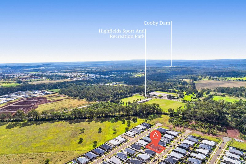 Photo - 35 Mcaulay Avenue, Highfields QLD 4352 - Image 28