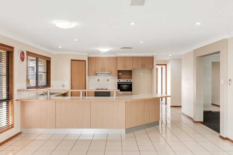 Photo - 35 Mcclymont Drive, Rangeville QLD 4350 - Image 4