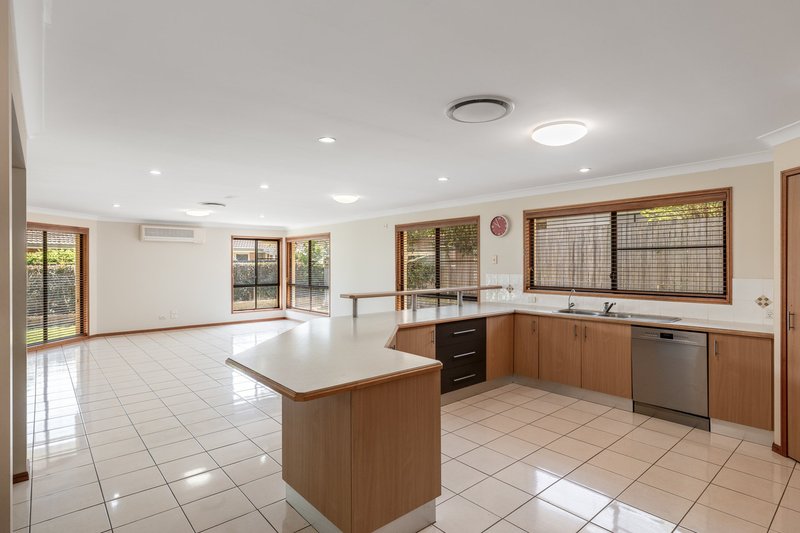 Photo - 35 Mcclymont Drive, Rangeville QLD 4350 - Image 6