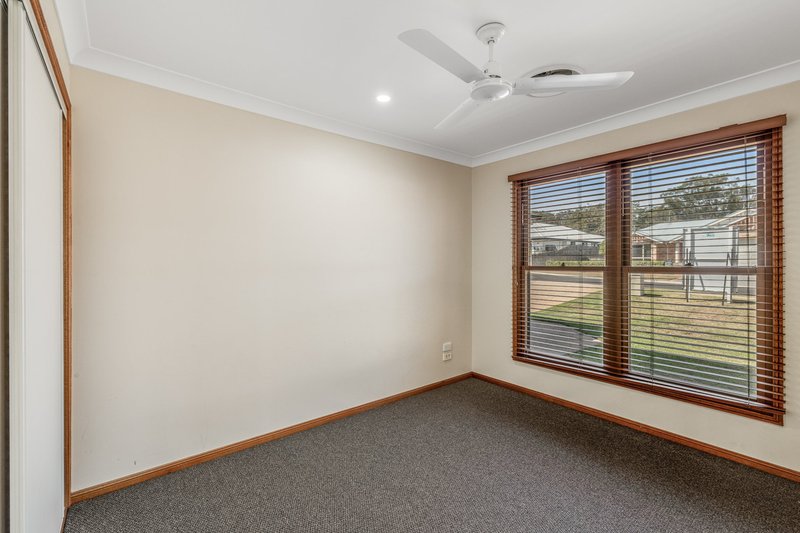 Photo - 35 Mcclymont Drive, Rangeville QLD 4350 - Image 11