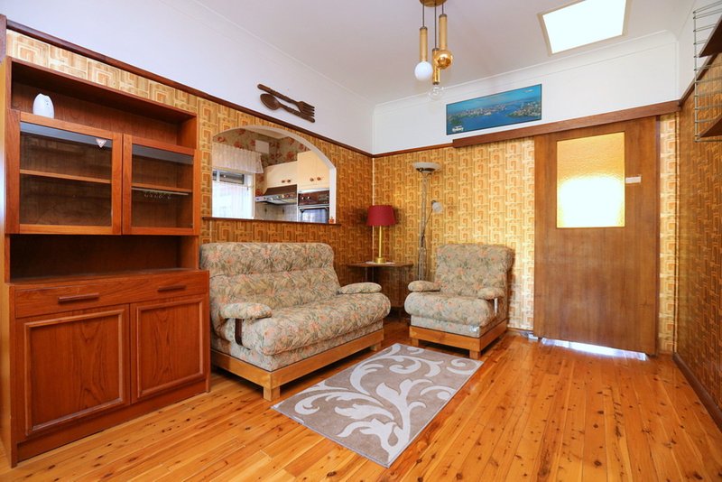 Photo - 35 Mccrossin Avenue, Birrong NSW 2143 - Image 7