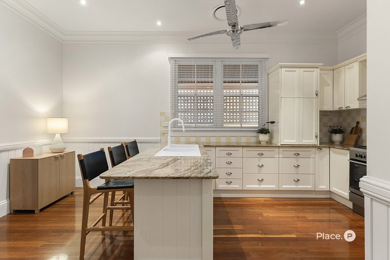 Photo - 35 Mcdonald Street, Hawthorne QLD 4171 - Image 6