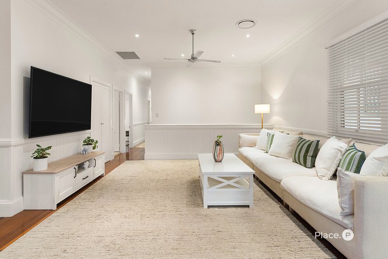 Photo - 35 Mcdonald Street, Hawthorne QLD 4171 - Image 7