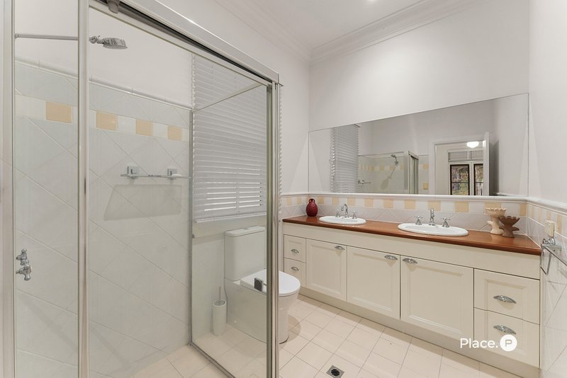Photo - 35 Mcdonald Street, Hawthorne QLD 4171 - Image 12