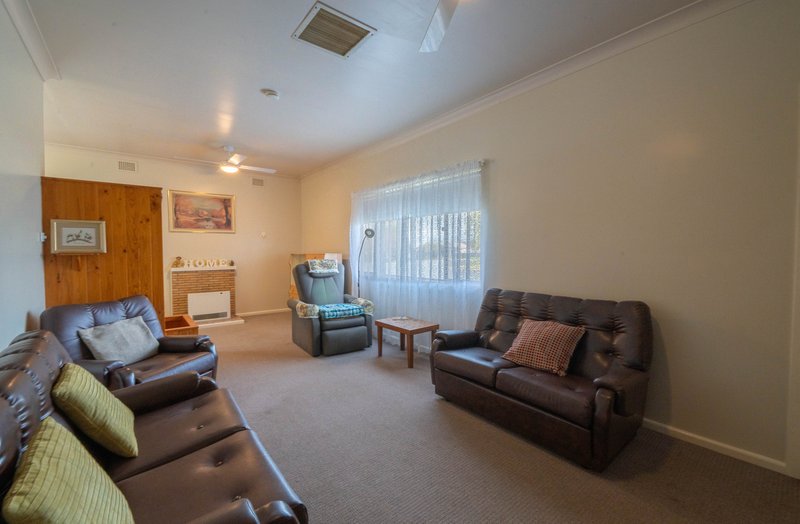 Photo - 35 Mcdonnell Street, Forbes NSW 2871 - Image 2