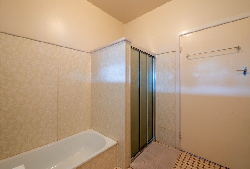 Photo - 35 Mcdonnell Street, Forbes NSW 2871 - Image 13