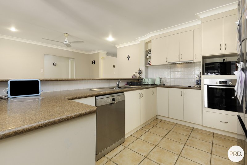 Photo - 35 Mclaughlin Drive, Eimeo QLD 4740 - Image 6