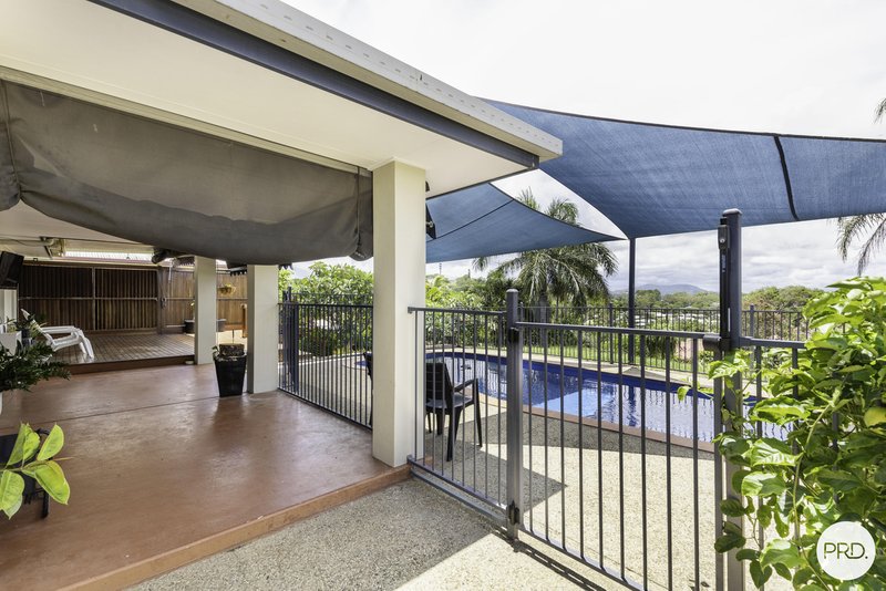 Photo - 35 Mclaughlin Drive, Eimeo QLD 4740 - Image 16