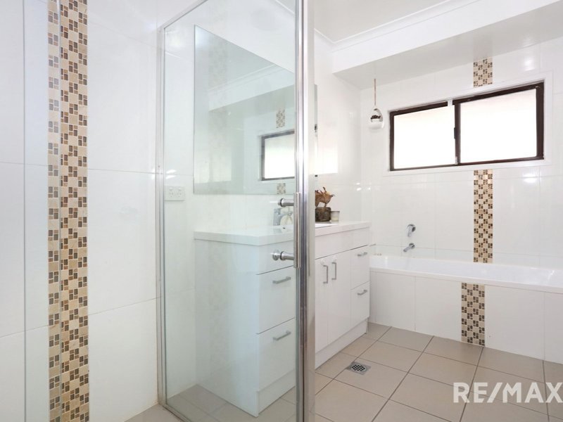 Photo - 35 Meadow Brook Crescent, Merrimac QLD 4226 - Image 11