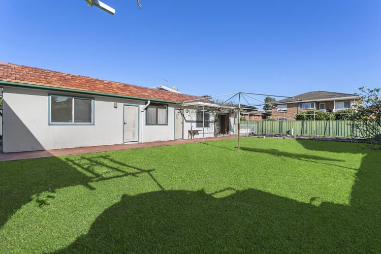 Photo - 35 Meakin Street, Merrylands NSW 2160 - Image 9