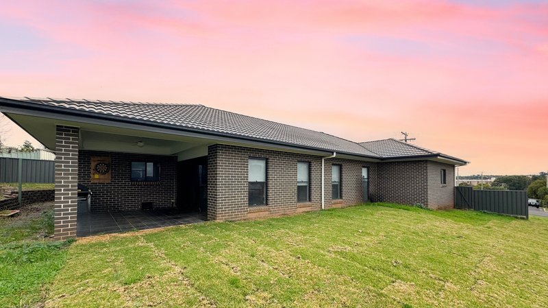 Photo - 35 Medlyn Street, Parkes NSW 2870 - Image 9