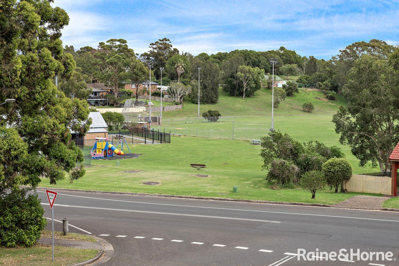 Photo - 35 Meehan Drive, Kiama Downs NSW 2533 - Image 2