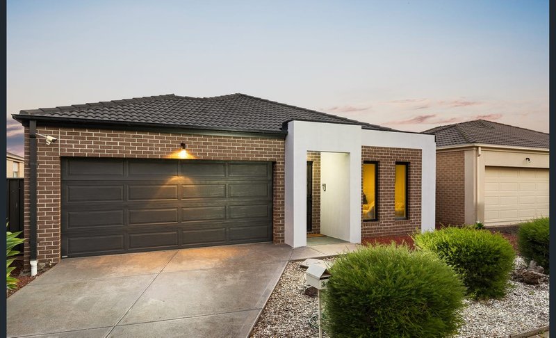 Photo - 35 Melville Street, Tarneit VIC 3029 - Image 2