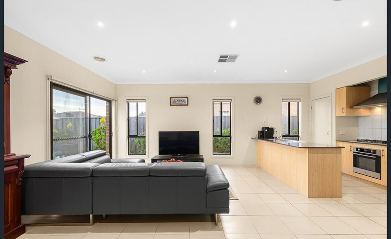 Photo - 35 Melville Street, Tarneit VIC 3029 - Image 7