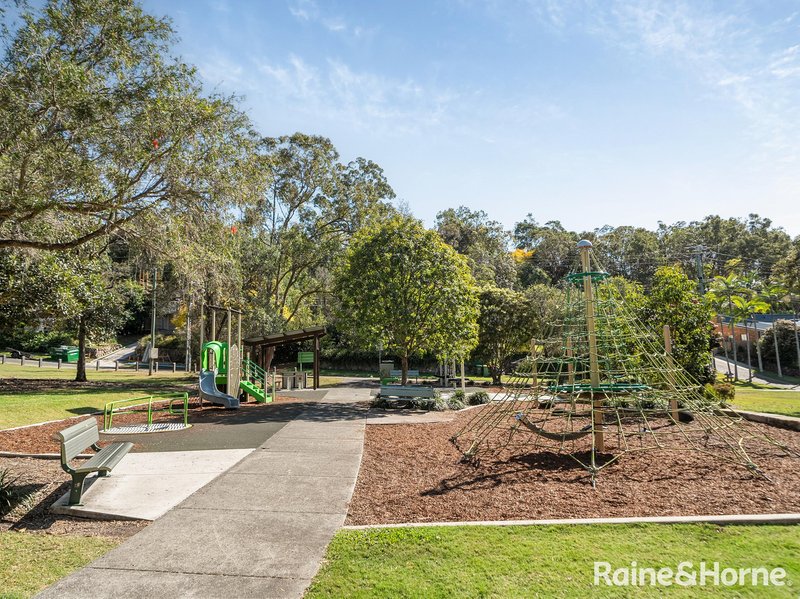 Photo - 35 Menangle Avenue, Arana Hills QLD 4054 - Image 19