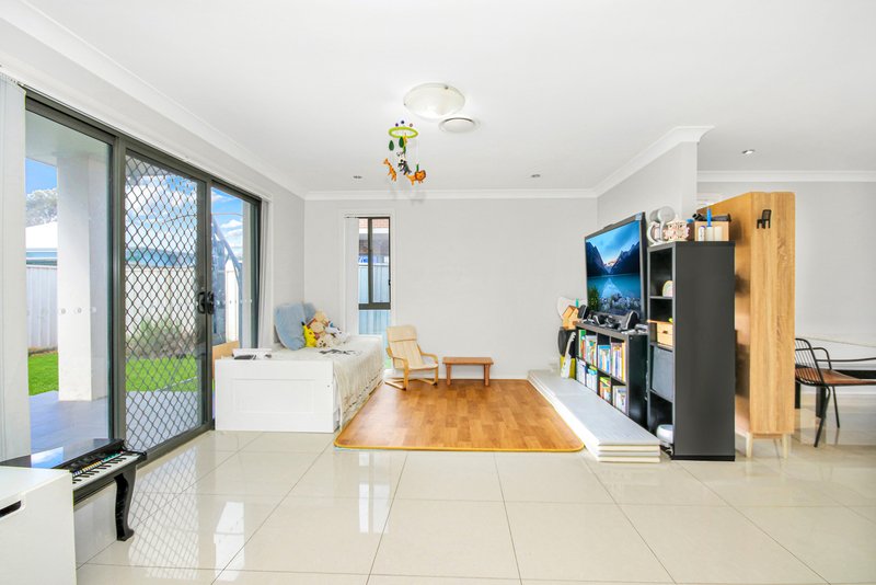 Photo - 35 Meroo Street, Blacktown NSW 2148 - Image 5