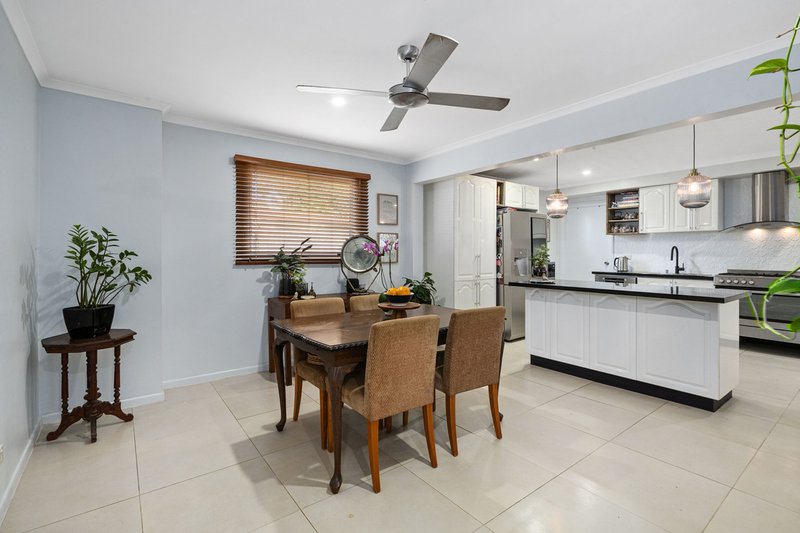 Photo - 35 Mitze Street, Bray Park QLD 4500 - Image 3