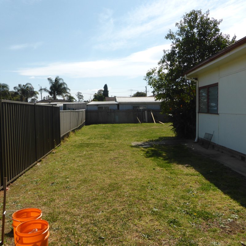 Photo - 35 Moonshine Avenue, Cabramatta West NSW 2166 - Image 3