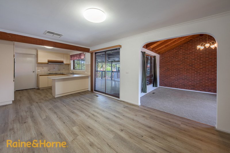 Photo - 35 Muirfield Drive, Sunbury VIC 3429 - Image 3