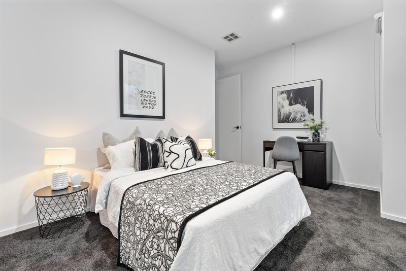 Photo - 35 Mulberry Avenue, Cheltenham VIC 3192 - Image 12