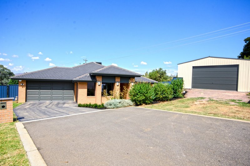 35 Mulberry Court, Lavington NSW 2641