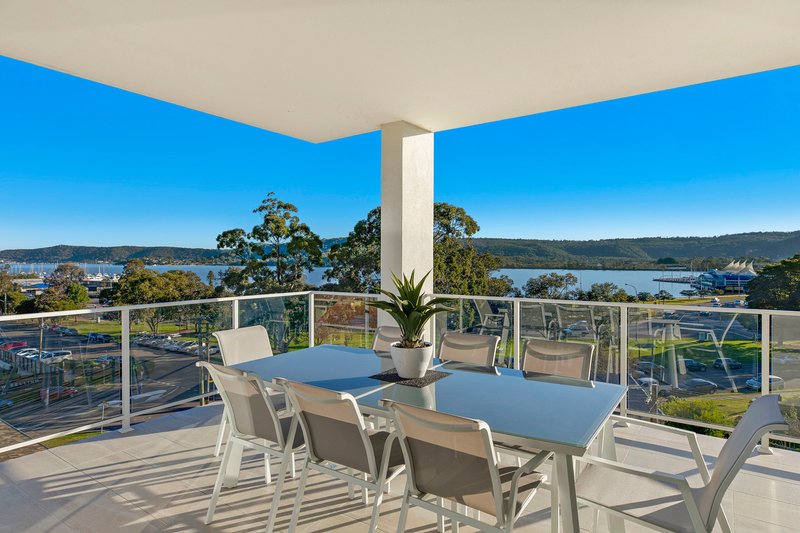 Photo - 3/5 Mulkarra Avenue, Gosford NSW 2250 - Image 4