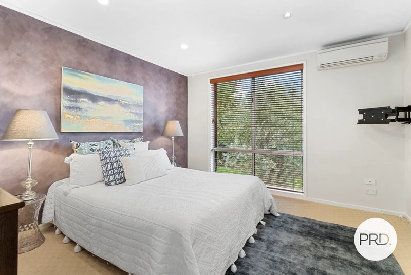 Photo - 35 Neilson Street, Garran ACT 2605 - Image 8