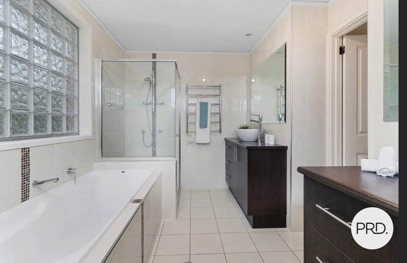 Photo - 35 Neilson Street, Garran ACT 2605 - Image 11