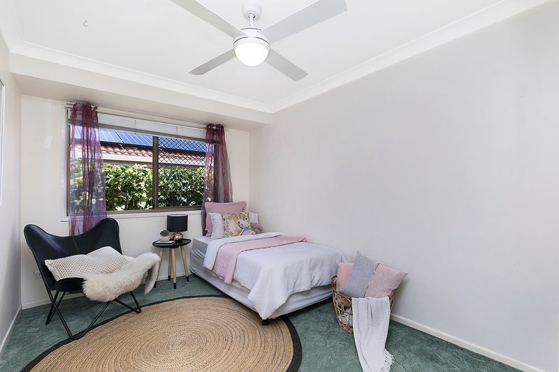 Photo - 35 Network Drive, Wynnum West QLD 4178 - Image 9